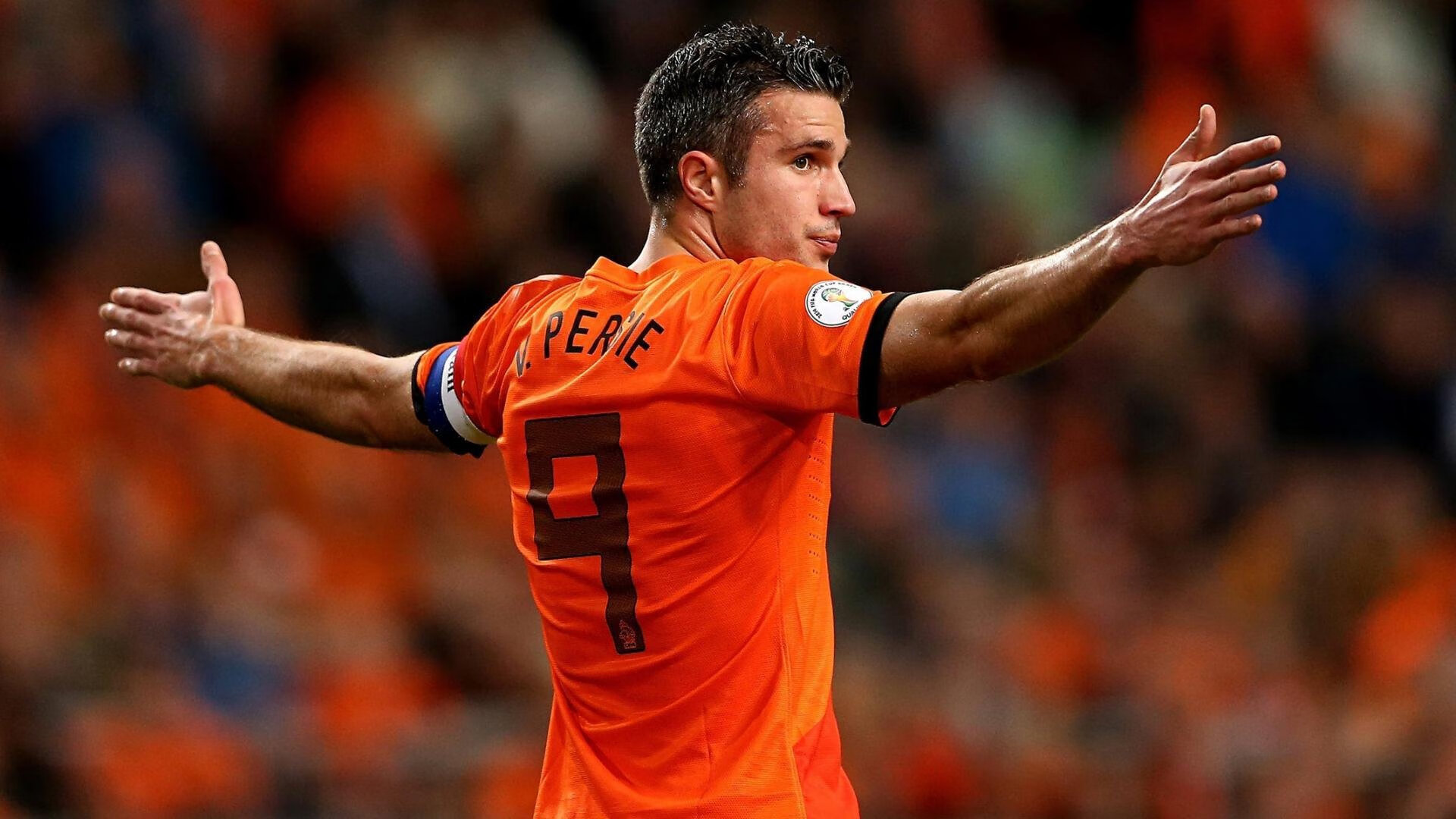 凯恩向巴萨摊牌!5700万解约金将生效,或考虑成为替代莱万,凯恩加盟巴黎